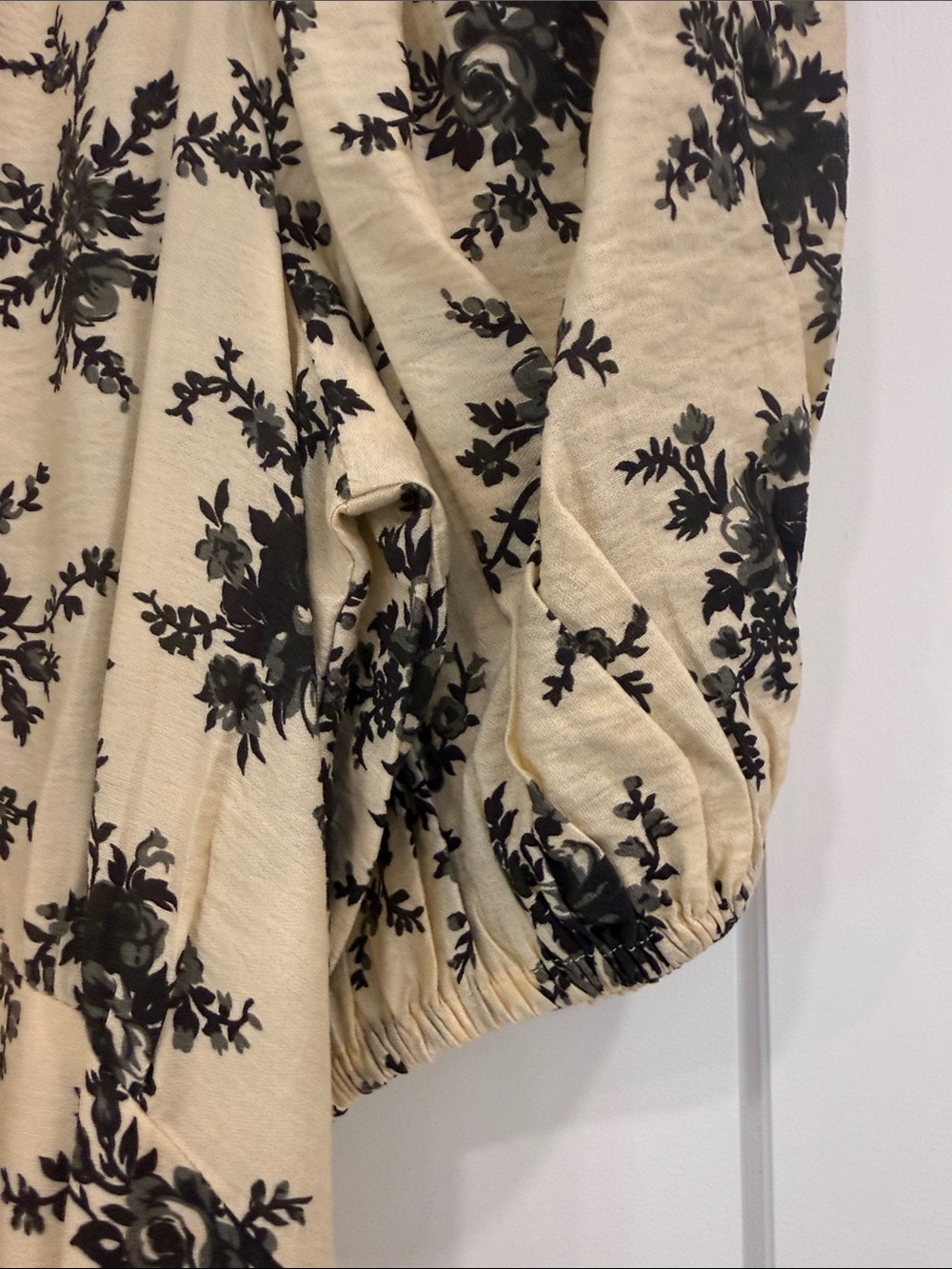 See By Chloe Joan Short Sleeve Maxi Dress with Black Floral Print - Picture 7 of 16